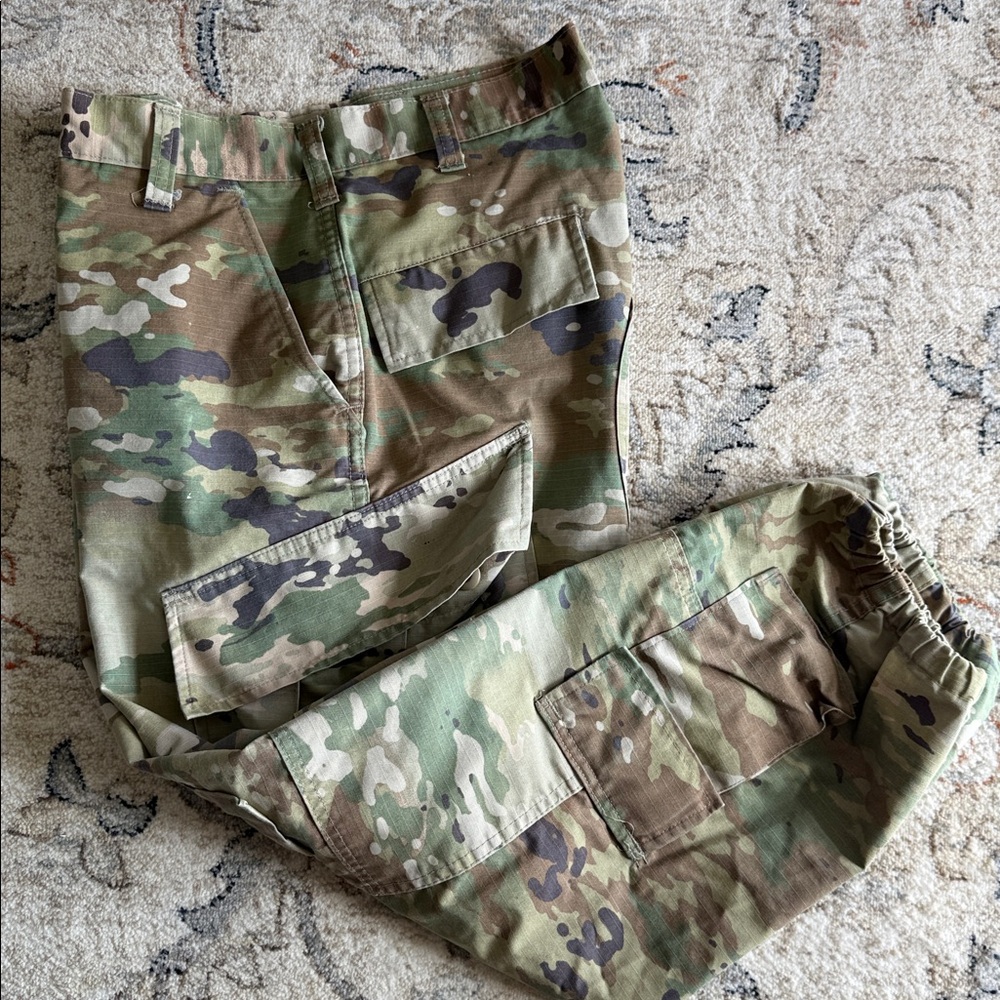 Vintage US Army OCP  Operational Camouflage combat uniform pants/trousers.